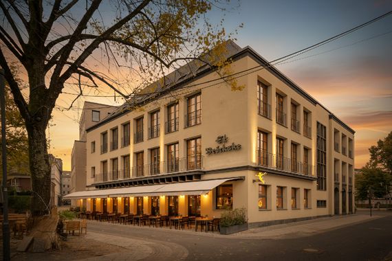 ZENTRAL, MODERN, NEUBAU. BÜROFLÄCHE MIT TRADITIONSCHARAKTER