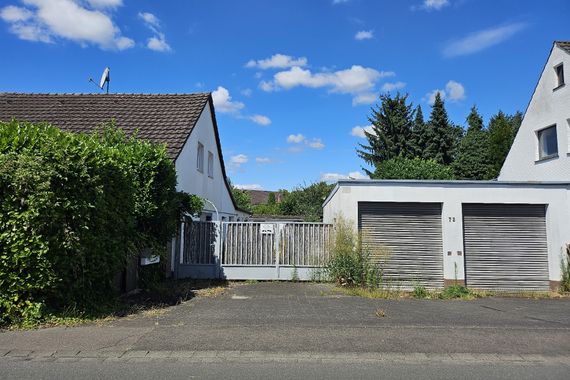 TRAUMHAFTES BAUGRUNDSTÜCK IN BEGEHRTER LAGE VON DÜSSELDORF GERRESHEIM