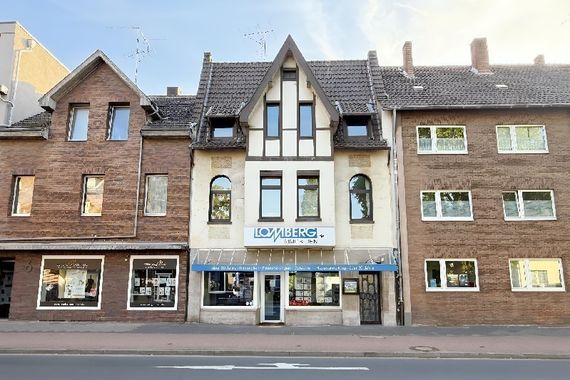 WOHN-/GESCHÄFTSHAUS MIT LADENLOKAL IN ZENTRALER LAGE VON MEERBUSCH BÜDERICH