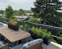 Balkon mit Blick über die Felder