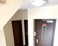 Treppenhaus mit Lift