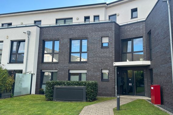 Attraktive 3-Zimmer-Wohnung mit großem Balkon in zentraler Lage von Duisburg-Huckingen!