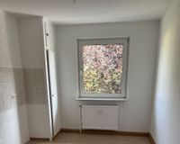 offen gehaltene Küche m. Abstellr.