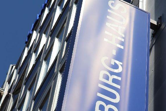 Düsseldorf-Stadtmitte! Großzügige Büro- oder Praxisfläche! Provisionsfrei für den Mieter!