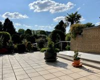 Terrasse mit Grünblick