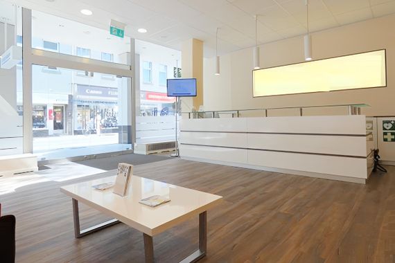 KREFELD MITTE: LADENLOKAL MIT FLEXIBLER AUFTEILUNG ZU MIETEN!