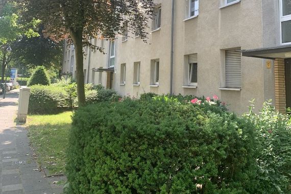 Gepflege sanierte 2,5 Zimmer ETW im Stadtteilzentrum Mörsenbroich der Stadt Düsseldorf