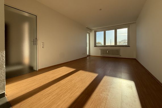 BEZUGSFERTIGE ETW ZU VERKAUFEN - EIGENNUTZER UND KAPITALANLEGER AUFGEPASST!