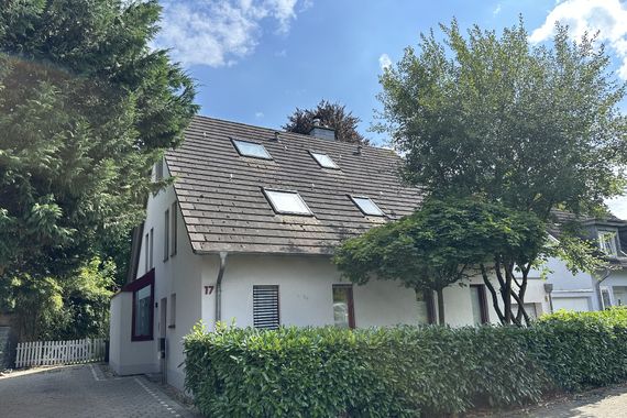 Modernes und großzügiges Einfamilienhaus in bester Lage von Angermund