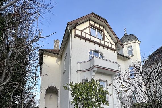 Residenz im Jugendstil 
mit separater ca. 280m² Gewerbeeinheit in Mettmann