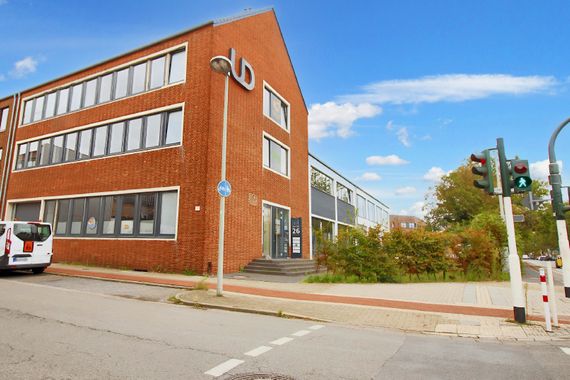 148 M² GROßES BÜRO IN KREFELD ZUR MIETE