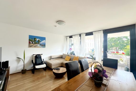 MODERNE 3-ZIMMERWOHNUNG MIT BALKON IN DER KREFELDER INNENSTADT ZU MIETEN