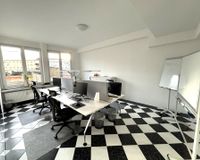 Großer Büroraum zur Rückseite