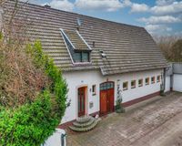 Wohnhaus und Gewerbefläche