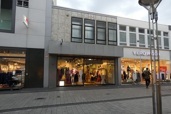 TOP GELEGENHEIT: LADENLOKAL IN 1A-LAGE DER KREFELDER FUSSGÄNGERZONE ZU VERMIETEN!