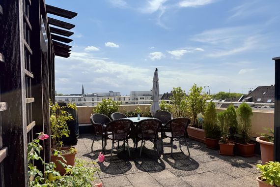 PENTHOUSEWOHNUNG MIT DACHTERRASSE IN KREFELD ZU VERKAUFEN!