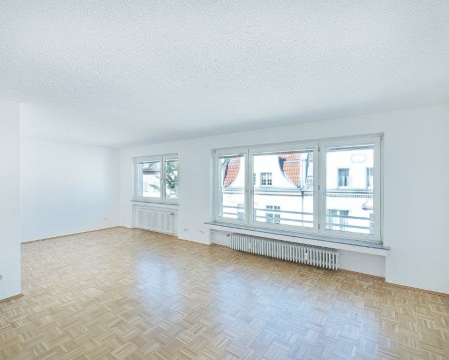 Düsseldorf-Oberkassel: Helle 3-Zimmer-Balkonwohnung in Rheinnähe!