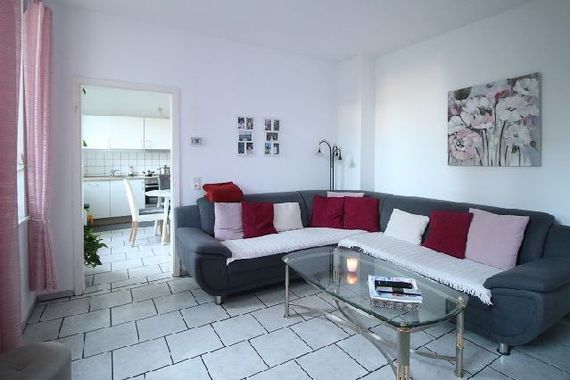 SCHÖNE 3-ZIMMER-ERDGESCHOSSWOHNUNG ZUR KAPITALANLAGE AM RANDE DES KREFELDER ZENTRUMS