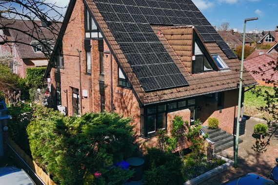 Wohnen 2.0 - So wohnt man heute! Freistehendes luxuriöses EFH in bester Lage von Neuss - Furth