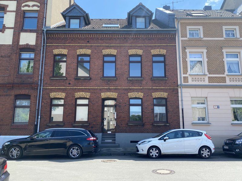 Jetzt neu: Haus zum Kauf in Düsseldorf